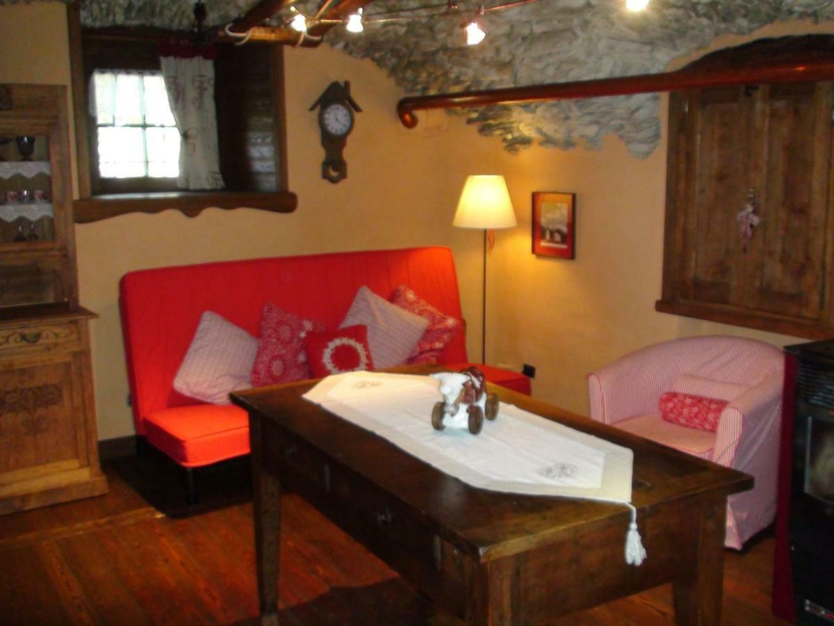 Le Petit Chateau De Vetan Cir 0023 Saint-Pierre Bagian luar foto