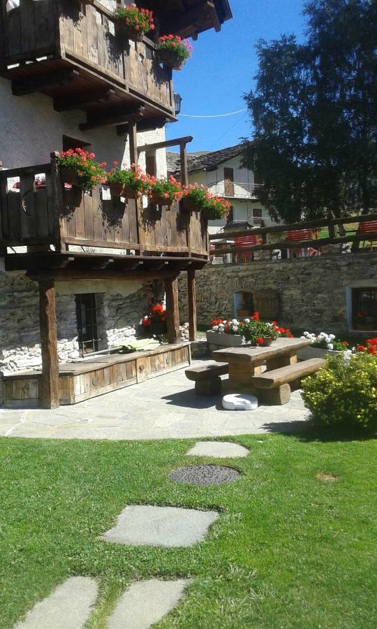Le Petit Chateau De Vetan Cir 0023 Saint-Pierre Bagian luar foto